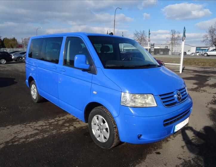 Volkswagen Caravelle 1