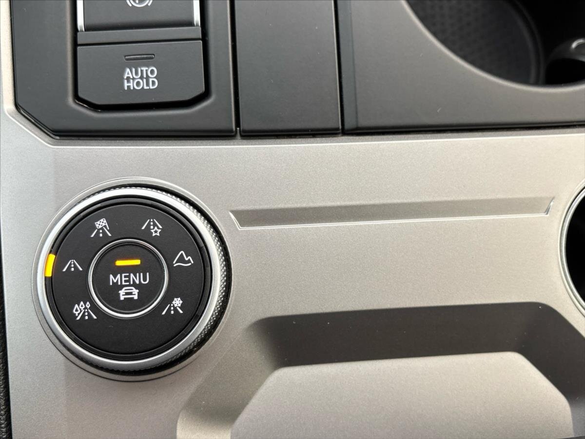 Volkswagen Touareg SUV / Terénní 3,0 l 170 kw