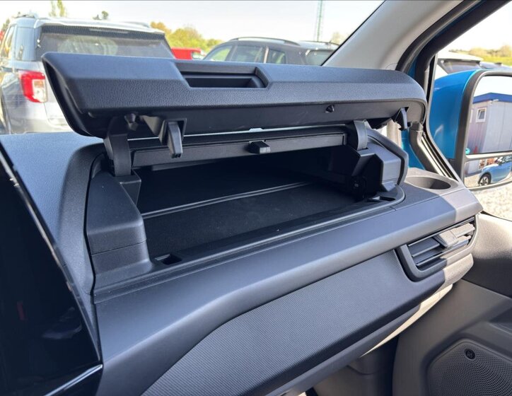 Ford Tourneo Custom Kombi 2,5 l 171 kw