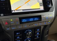 Toyota Land Cruiser 16