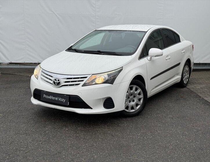 Toyota Avensis Sedan 1,6 l 97 kw