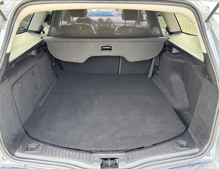 Ford Mondeo Kombi 2,0 l 103 kw