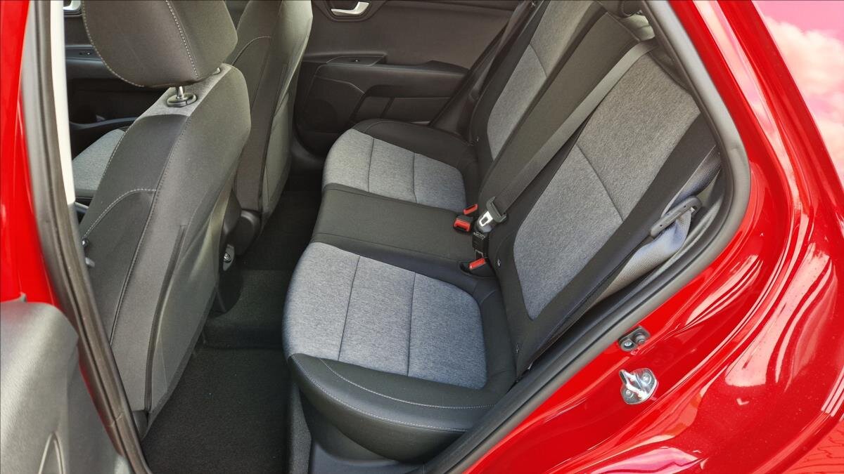 KIA Stonic Hatchback 1,2 l 58 kw