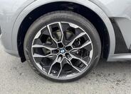 BMW X7 4