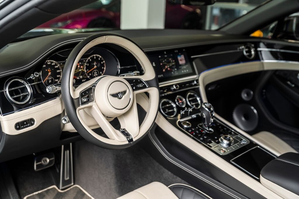 Bentley Continental GT Kupé 6,0 l 467 kw