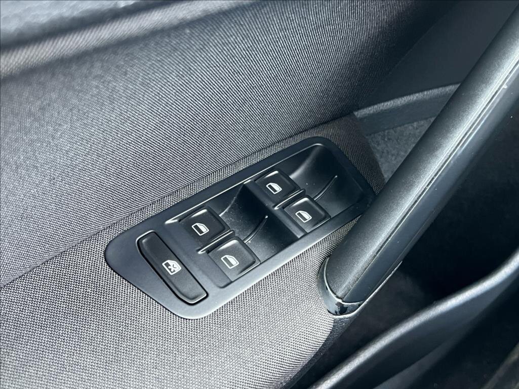 Volkswagen Golf Hatchback 1,2 l 77 kw