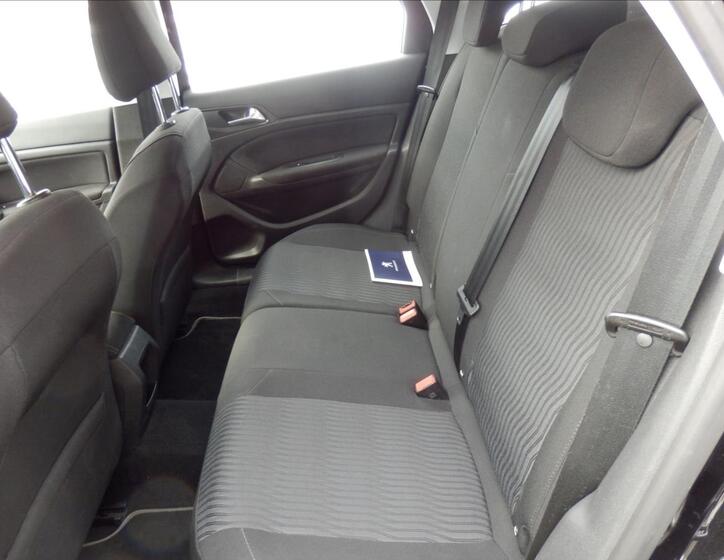 Peugeot 308 7
