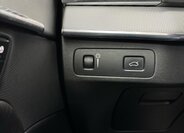 Volvo XC90 SUV / Terénní 2,0 l 173 kw