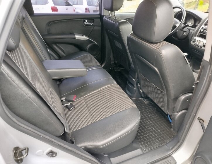 KIA Sportage SUV / Terénní 2,0 l 103 kw