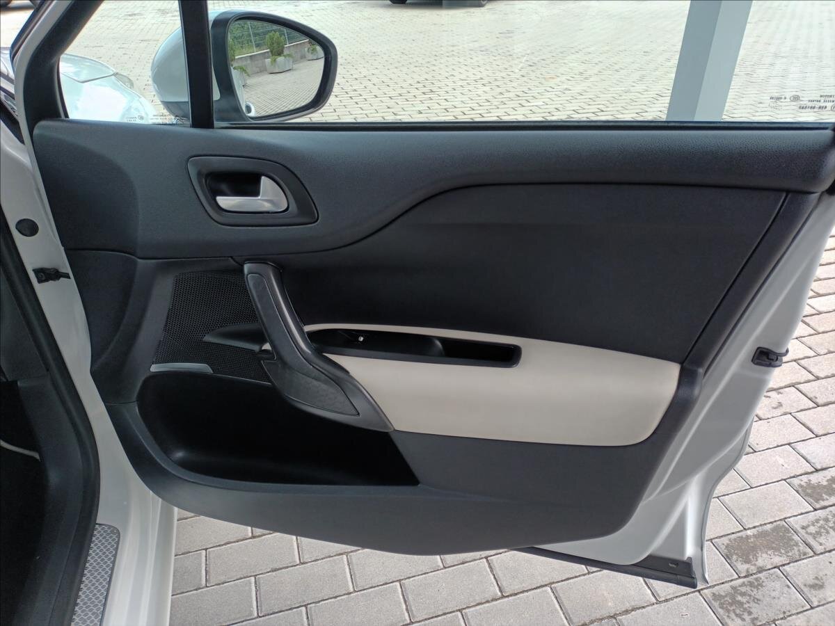 Citroën DS4 Hatchback 1,6 l 147 kw