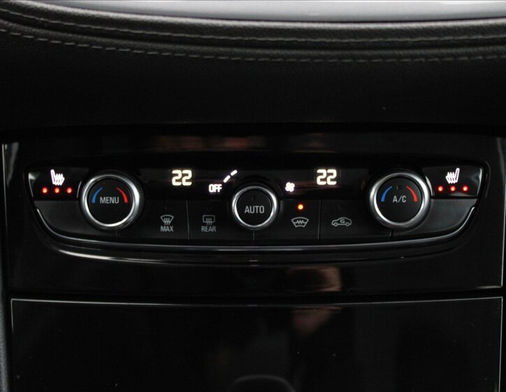 Opel Grandland X SUV 2,0 l 130 kw