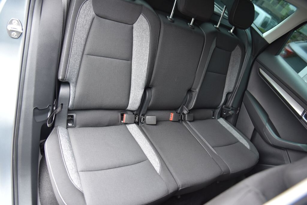 Škoda Karoq SUV / Terénní 1,5 l 110 kw