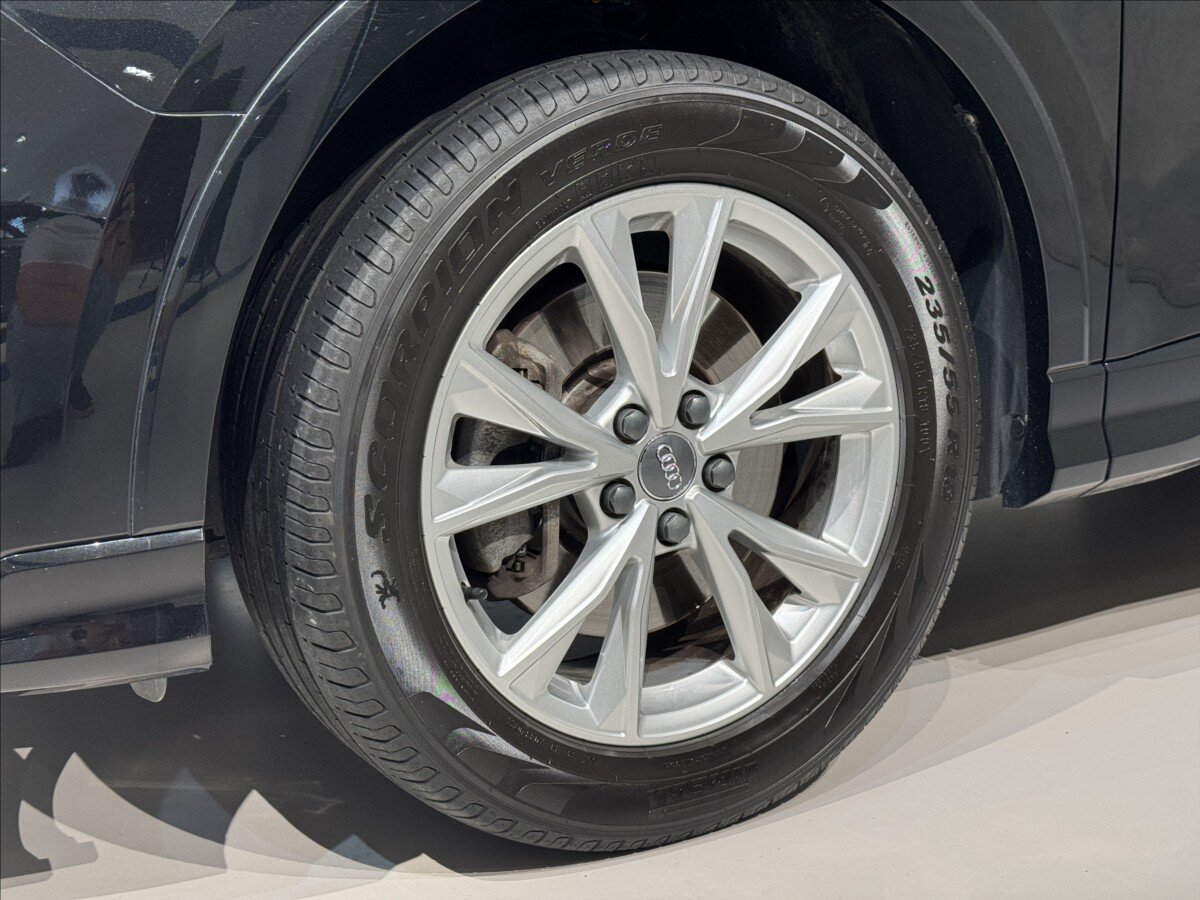 Audi Q3 SUV 2,0 l 140 kw