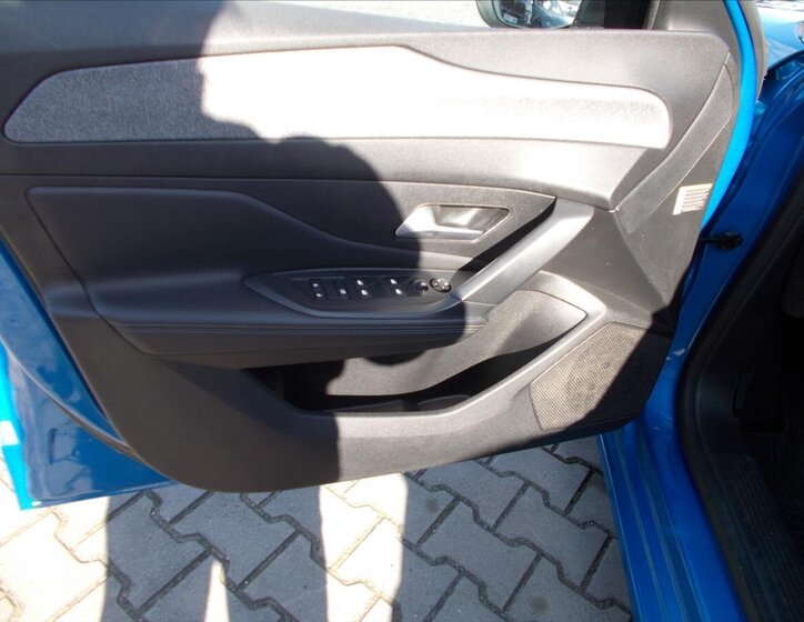 Peugeot 308 Hatchback 1,5 l 96 kw