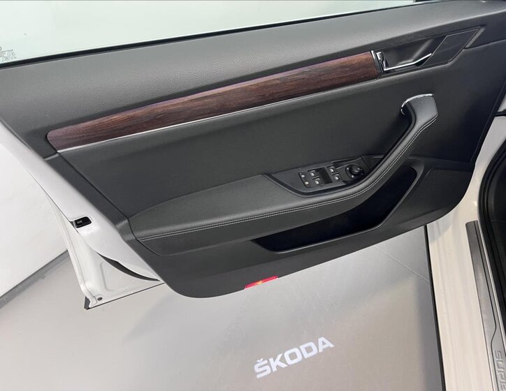 Škoda Superb Kombi 2,0 l 147 kw