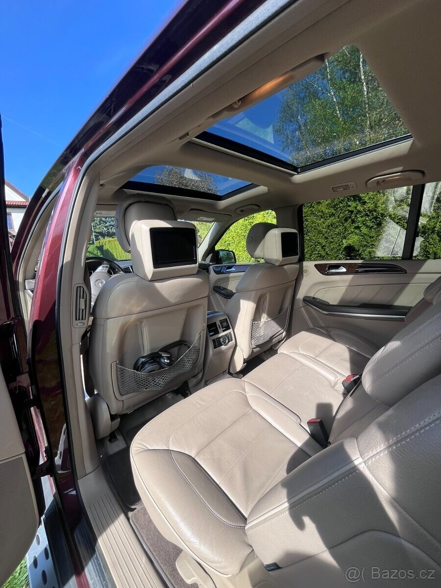 Mercedes-Benz GL Kombi 4,7 l 270 kw
