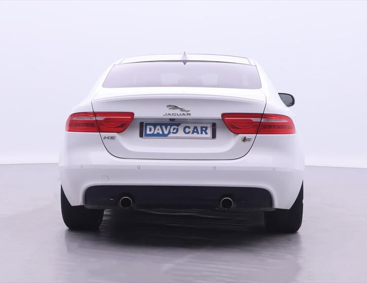 Jaguar XE 6