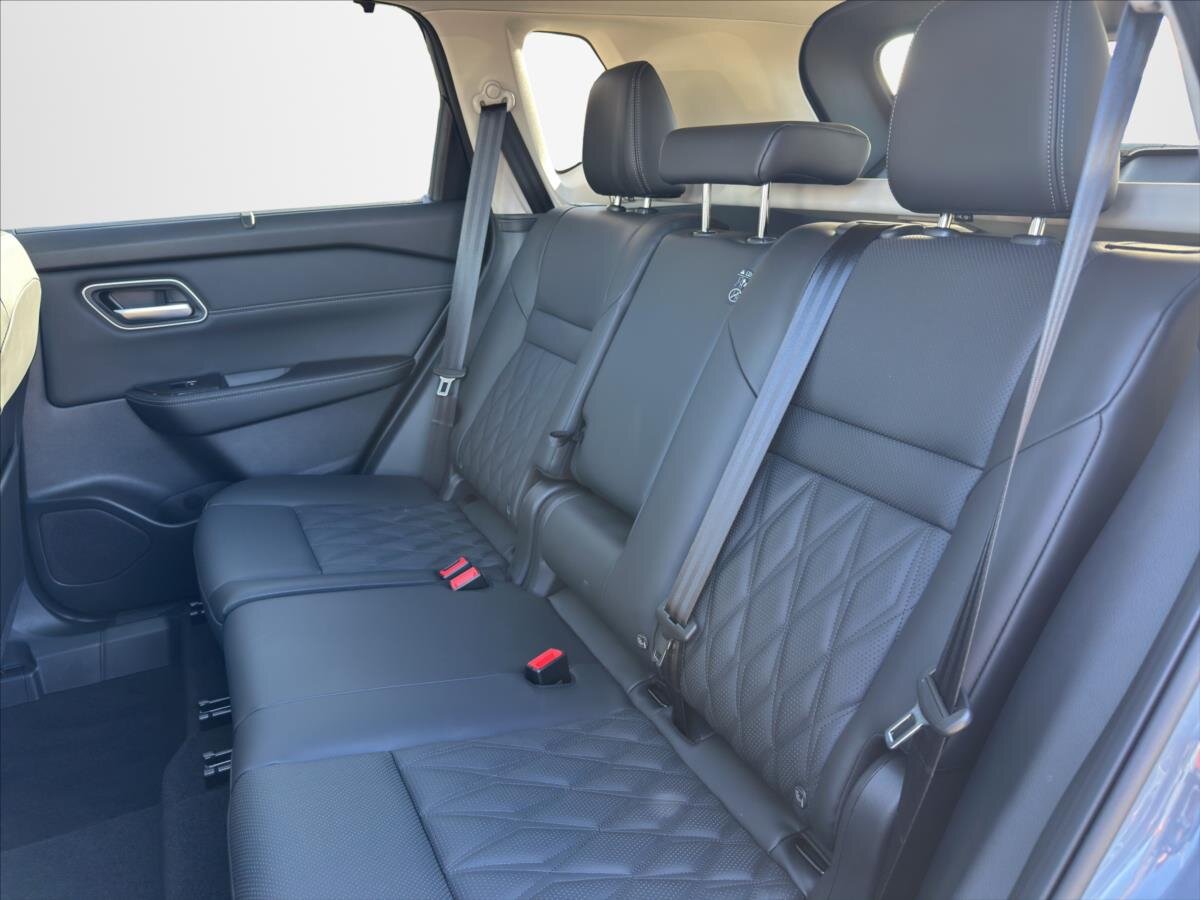 Nissan X-Trail SUV 1,5 l 158 kw