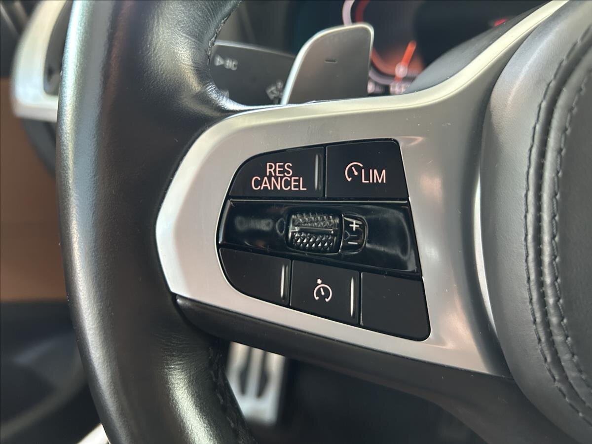 BMW X4 SUV / Terénní 2,0 l 140 kw