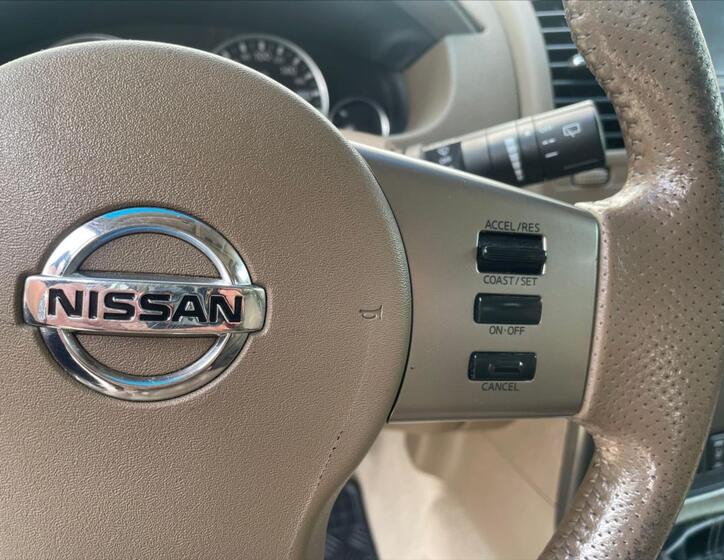 Nissan Pathfinder 14
