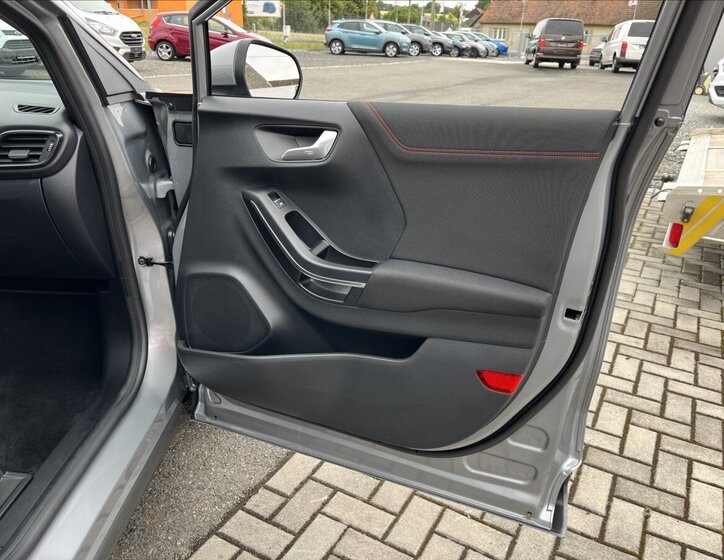 Ford Puma Hatchback 999,0 92 kw