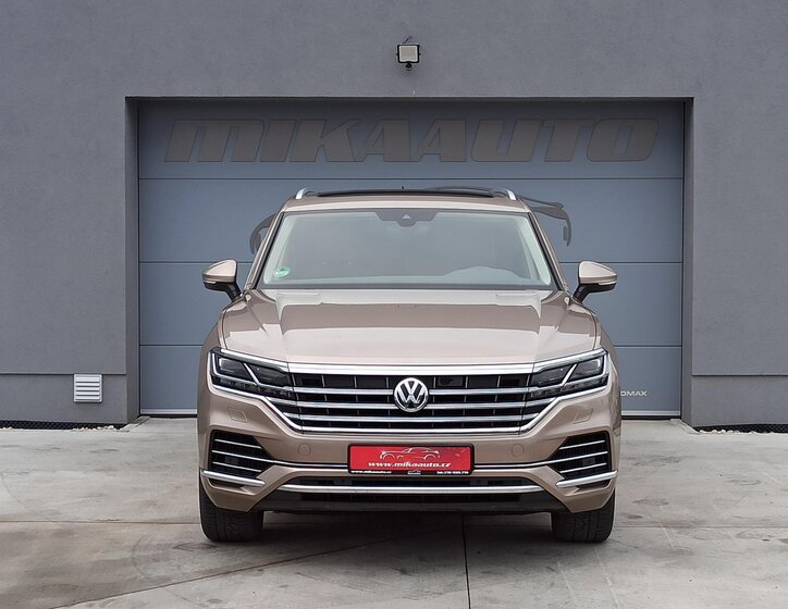 Volkswagen Touareg 2
