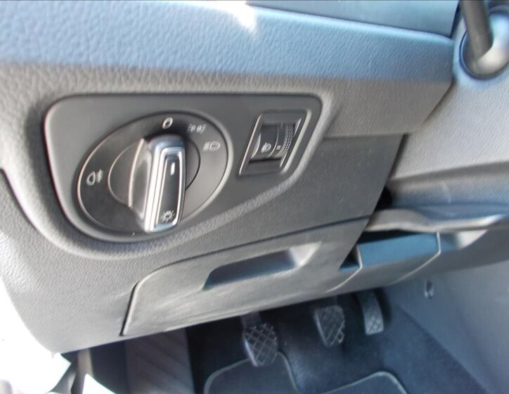 Volkswagen Touran 27