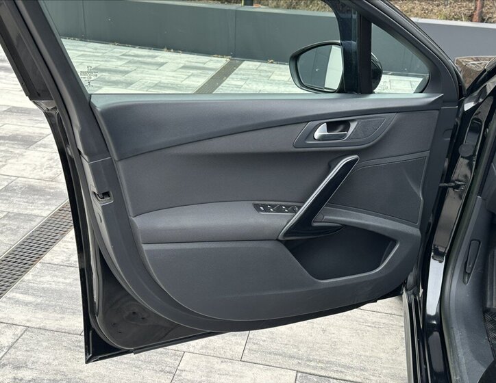 Peugeot 508 Kombi 1,6 l 84 kw