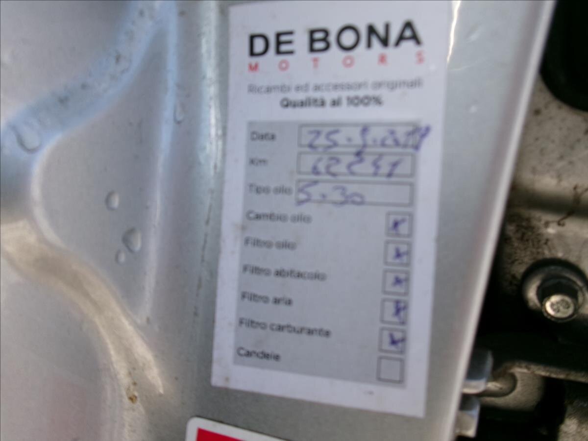 Opel Antara SUV / Terénní 2,2 l 120 kw