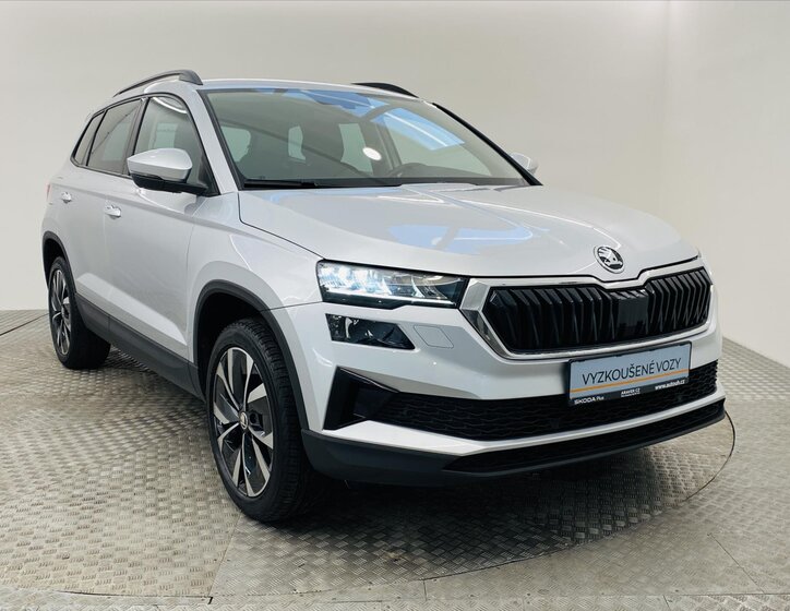 Škoda Karoq SUV / Terénní 1,5 l 110 kw