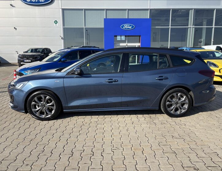 Ford Focus Kombi 998,0 92 kw