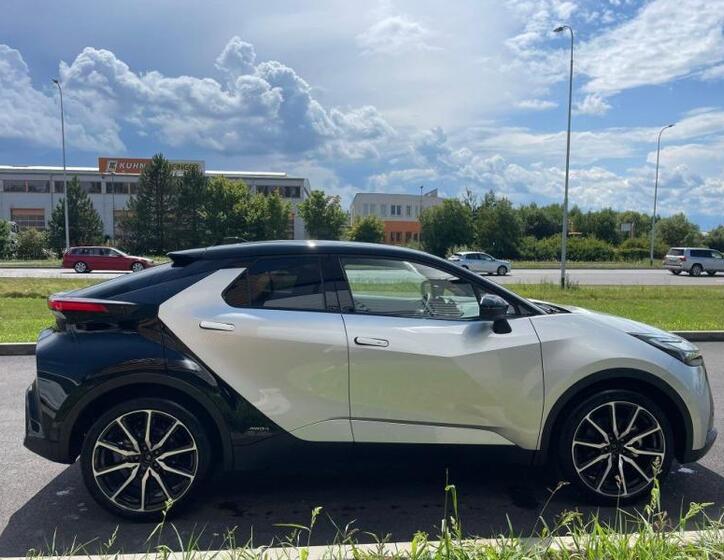 Toyota C-HR 9