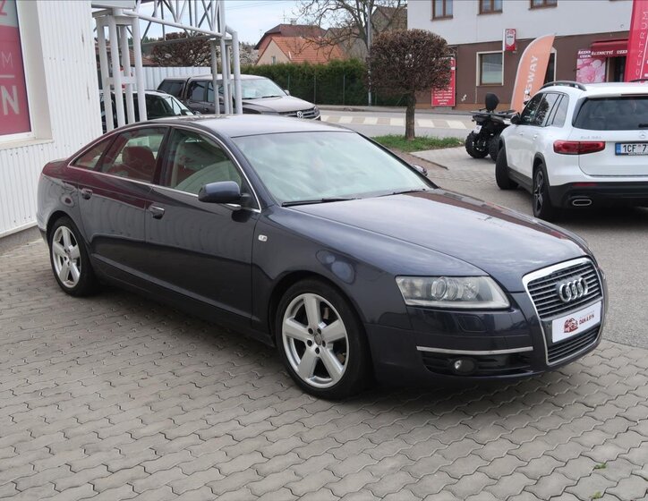 Audi A6 Sedan / Limuzína 3,0 l 165 kw