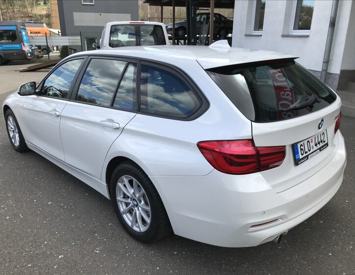 BMW Řada 3 Kombi 2,0 l 110 kw