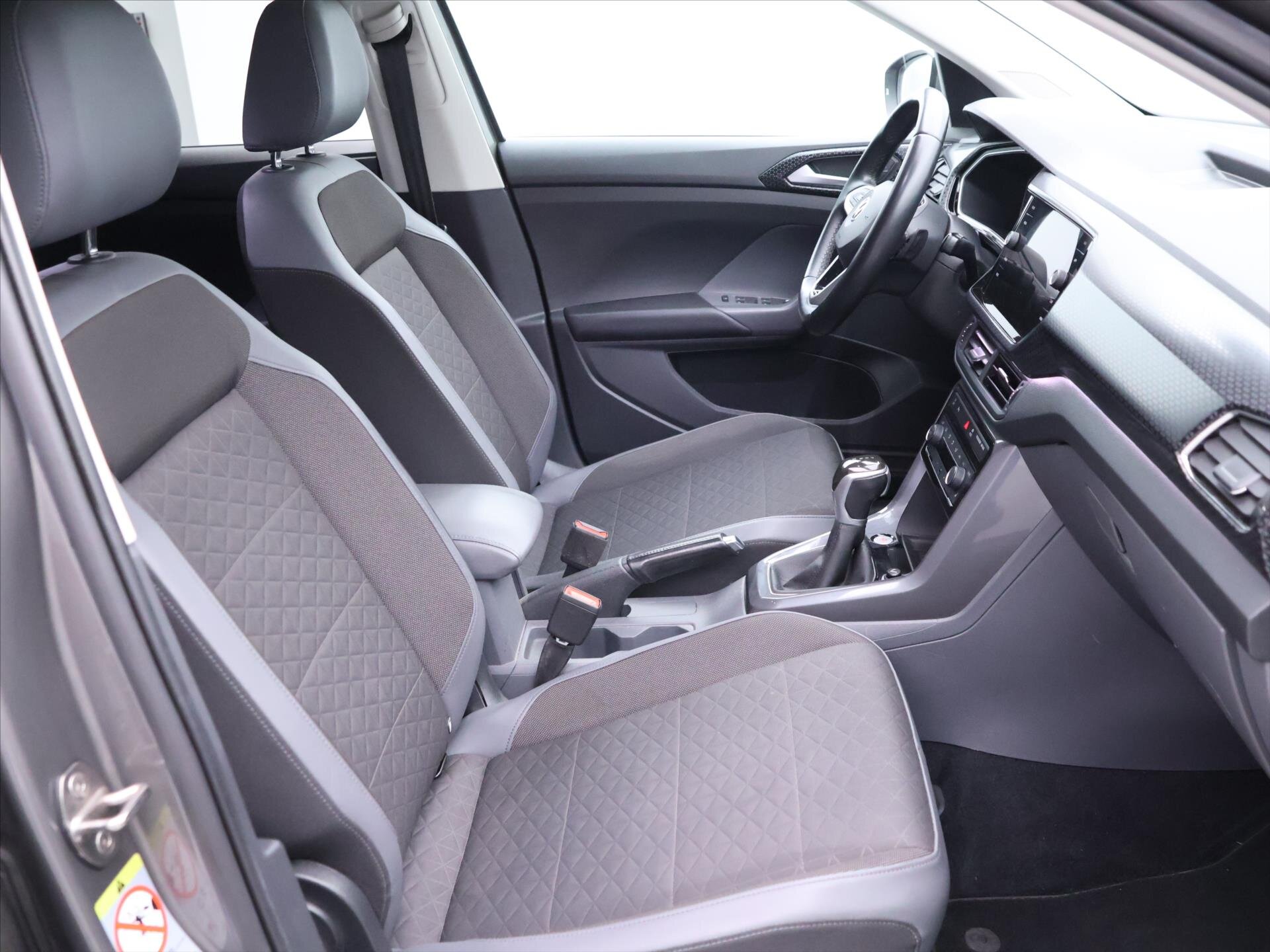 Volkswagen T-Cross SUV / Terénní 999,0 85 kw