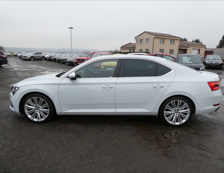 Škoda Superb Sedan 2,0 l 110 kw