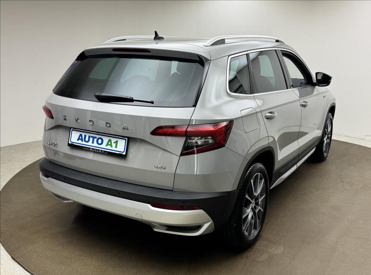 Škoda Karoq SUV / Terénní 2,0 l 110 kw