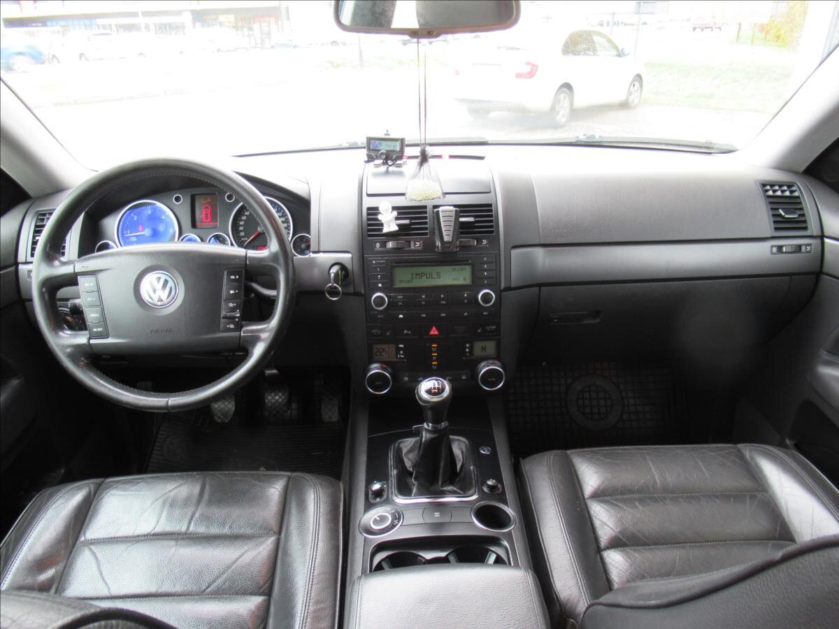 Volkswagen Touareg Kombi 2,5 l 165 kw