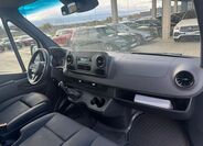 Mercedes-Benz Sprinter 14