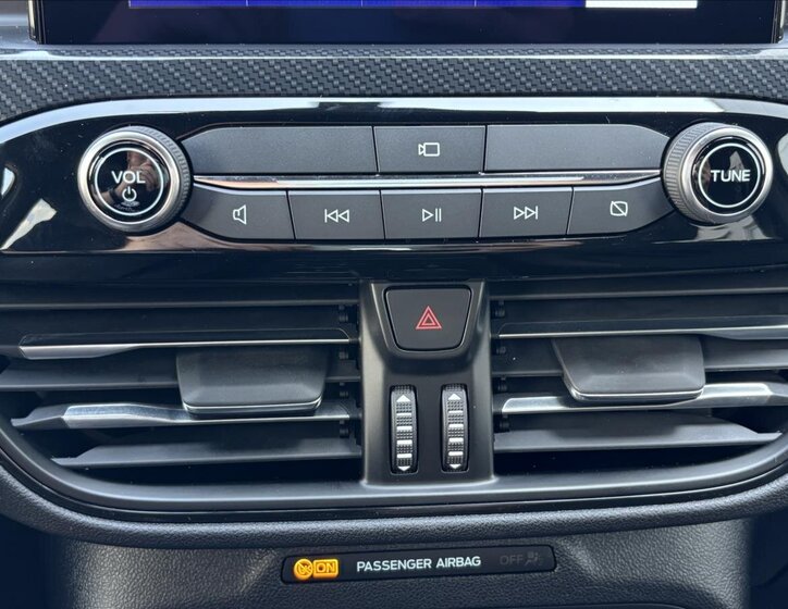 Ford Kuga SUV / Terénní 2,0 l 88 kw