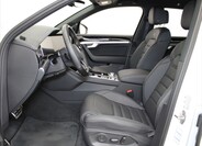 Volkswagen Touareg 6