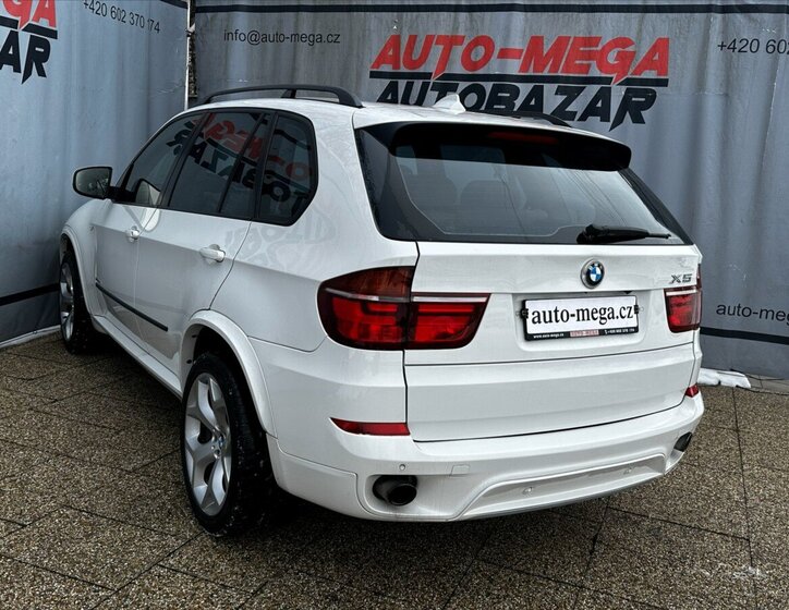 BMW X5 Kombi 3,0 l 180 kw