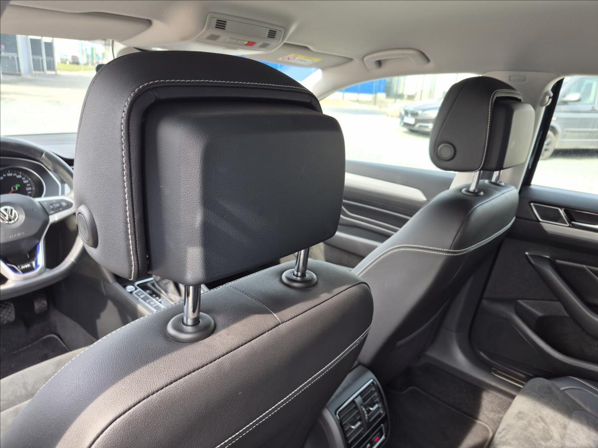 Volkswagen Passat Kombi 1,4 l 160 kw