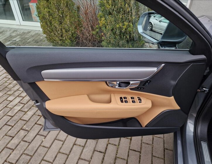 Volvo V90 Kombi 2,0 l 173 kw