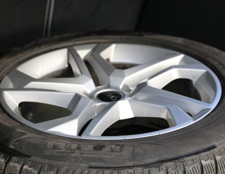 Audi Q5 SUV 2,0 l 150 kw