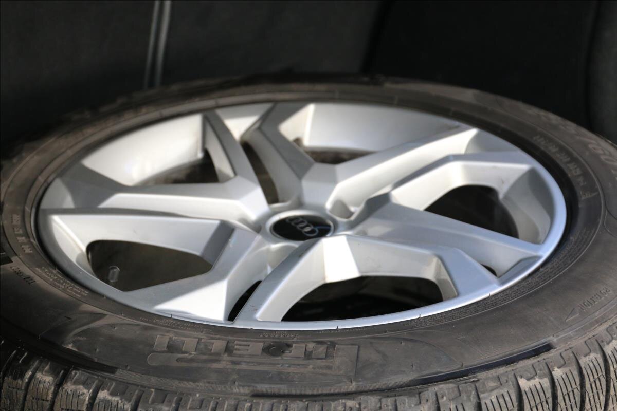 Audi Q5 SUV 2,0 l 150 kw