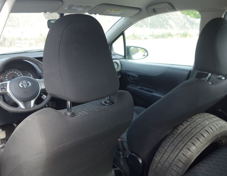 Toyota Yaris 23