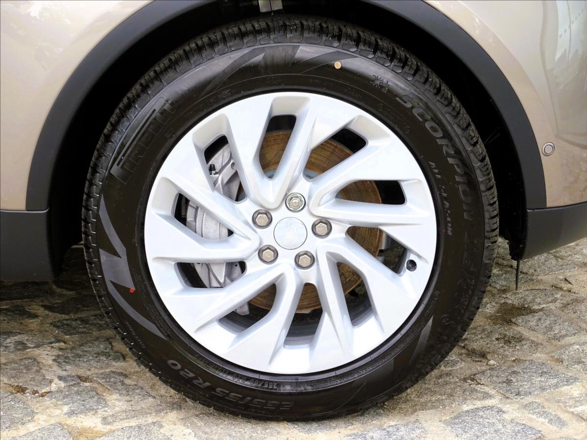 Land Rover Discovery SUV / Terénní 3,0 l 184 kw