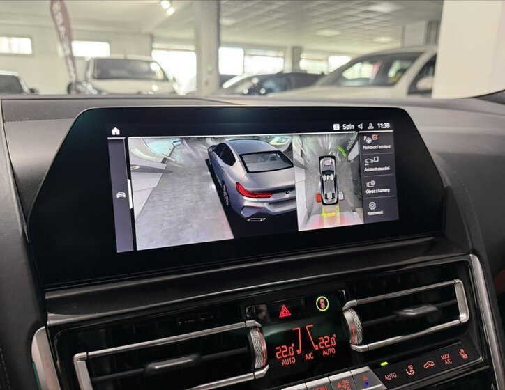 BMW Řada 8 Sedan / Limuzína 3,0 l 250 kw