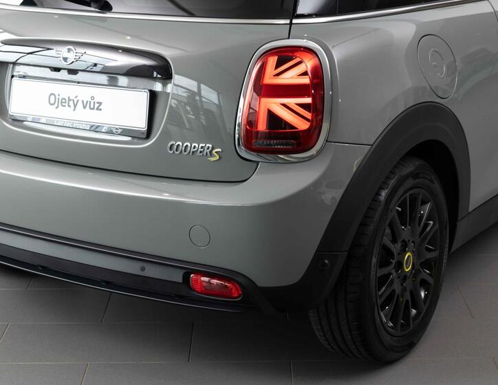 Mini Cooper 9